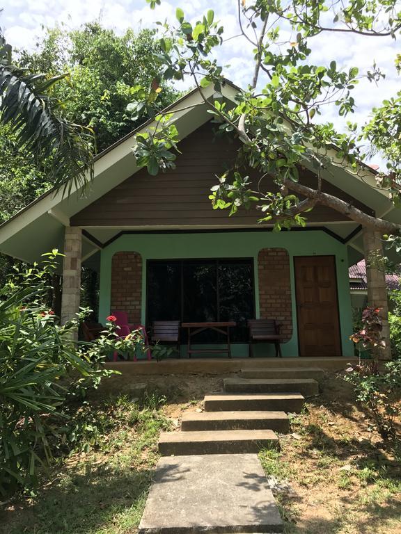 Hotel Cashew nut Bungalows Ao Nang Exterior foto